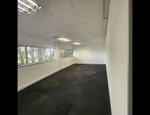 81M² OFFICE TO LET IN MORNINGSIDE